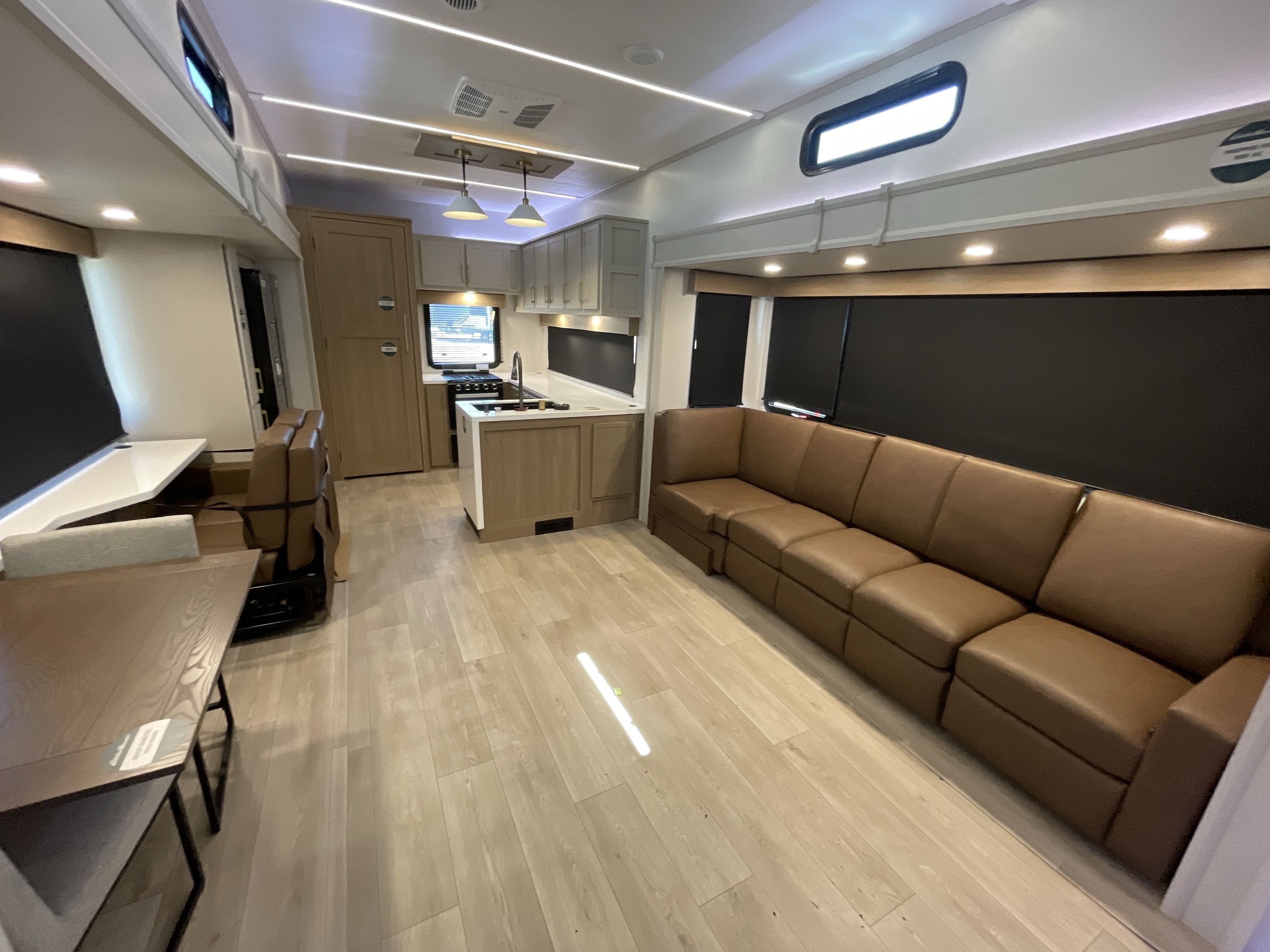 2027 Dutchmen EDDIE BAUER SUMMIT 3511RK in kansas city KS