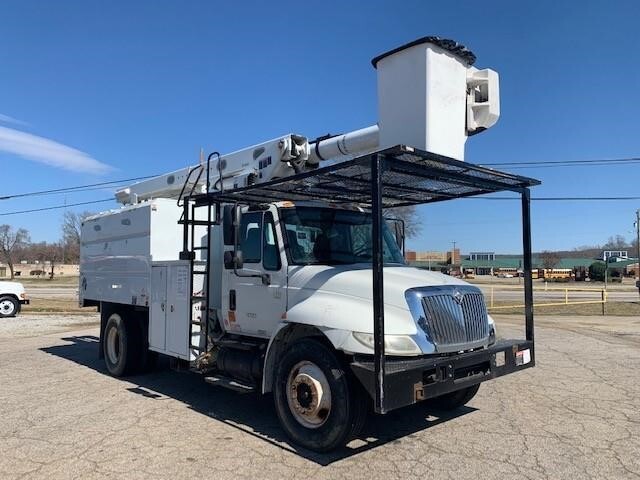 2007 INTERNATIONAL DURASTAR 4300 in Chatham, VA
