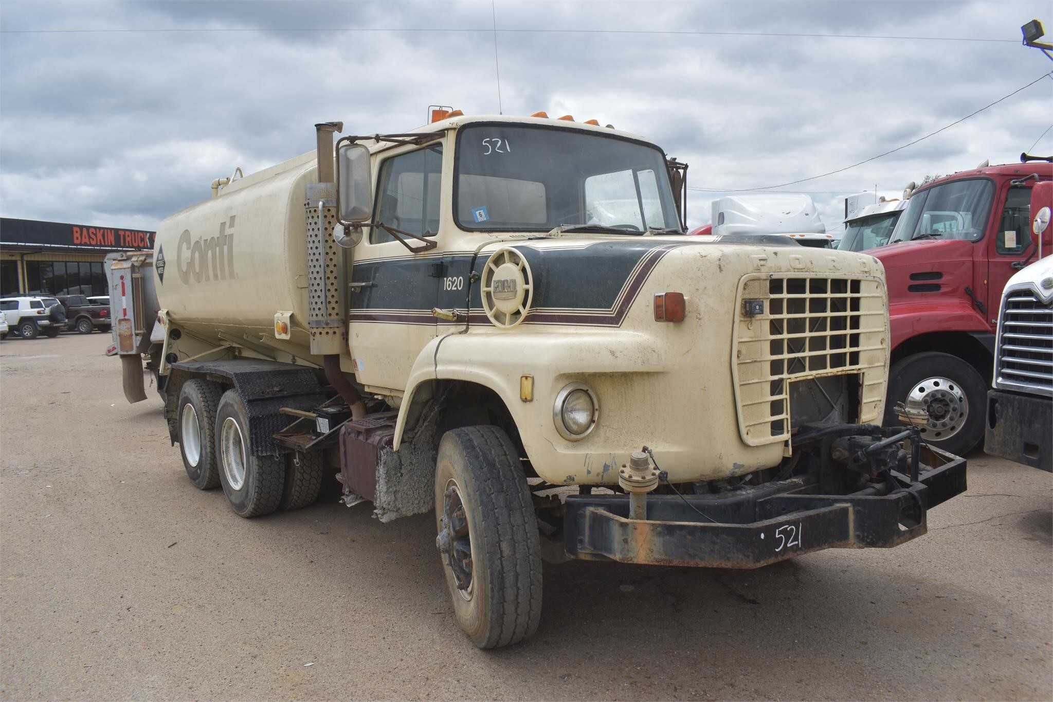 1978 FORD L8000 in Covington, TN