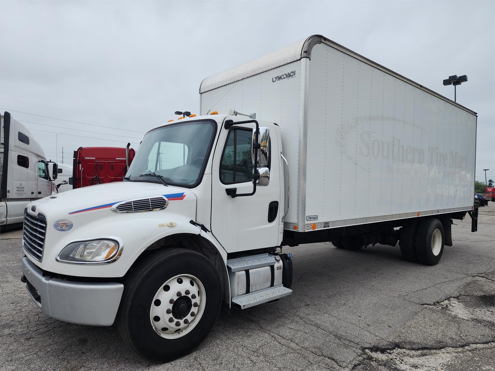 2019 FREIGHTLINER BUSINESS CLASS M2 106 in Fort Wayne, IN