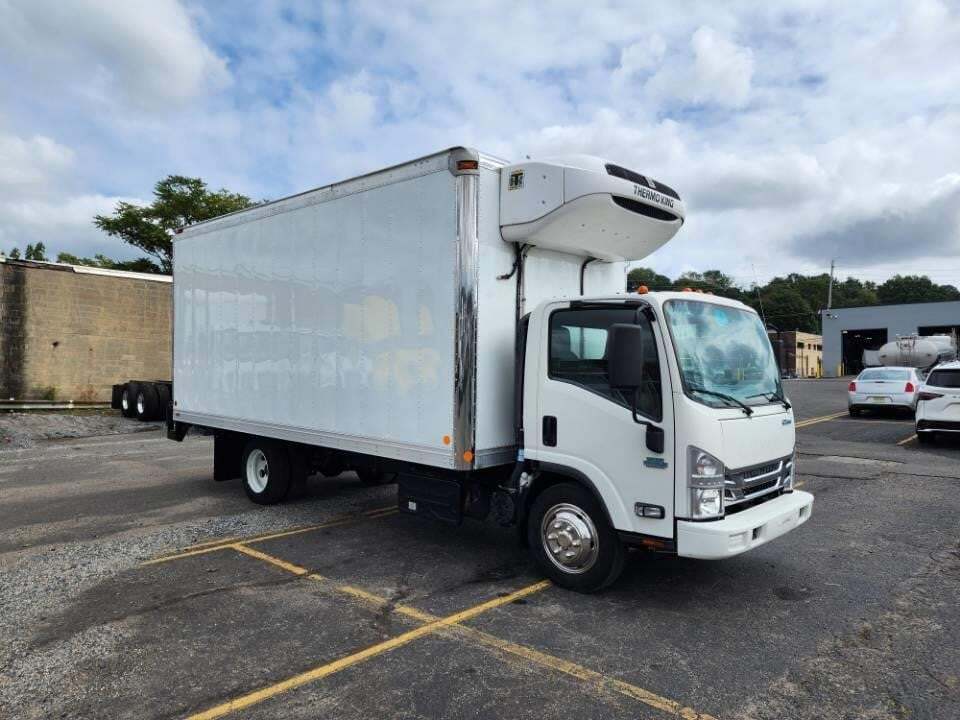 2022 ISUZU NRR in Fairview, NJ