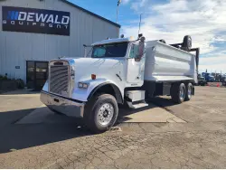 1996 FREIGHTLINER FLD120