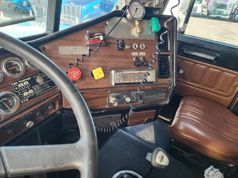 1996 FREIGHTLINER FLD120