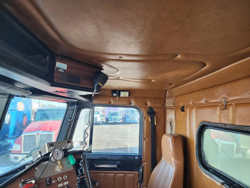 1996 FREIGHTLINER FLD120
