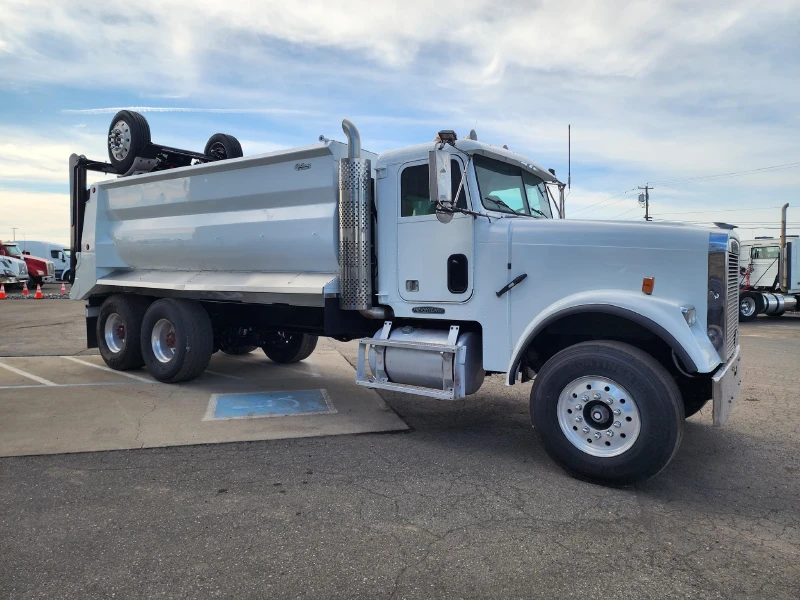 1996 FREIGHTLINER FLD120