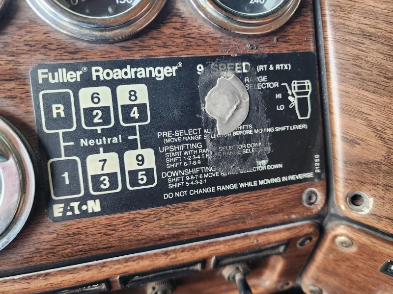 1996 FREIGHTLINER FLD120