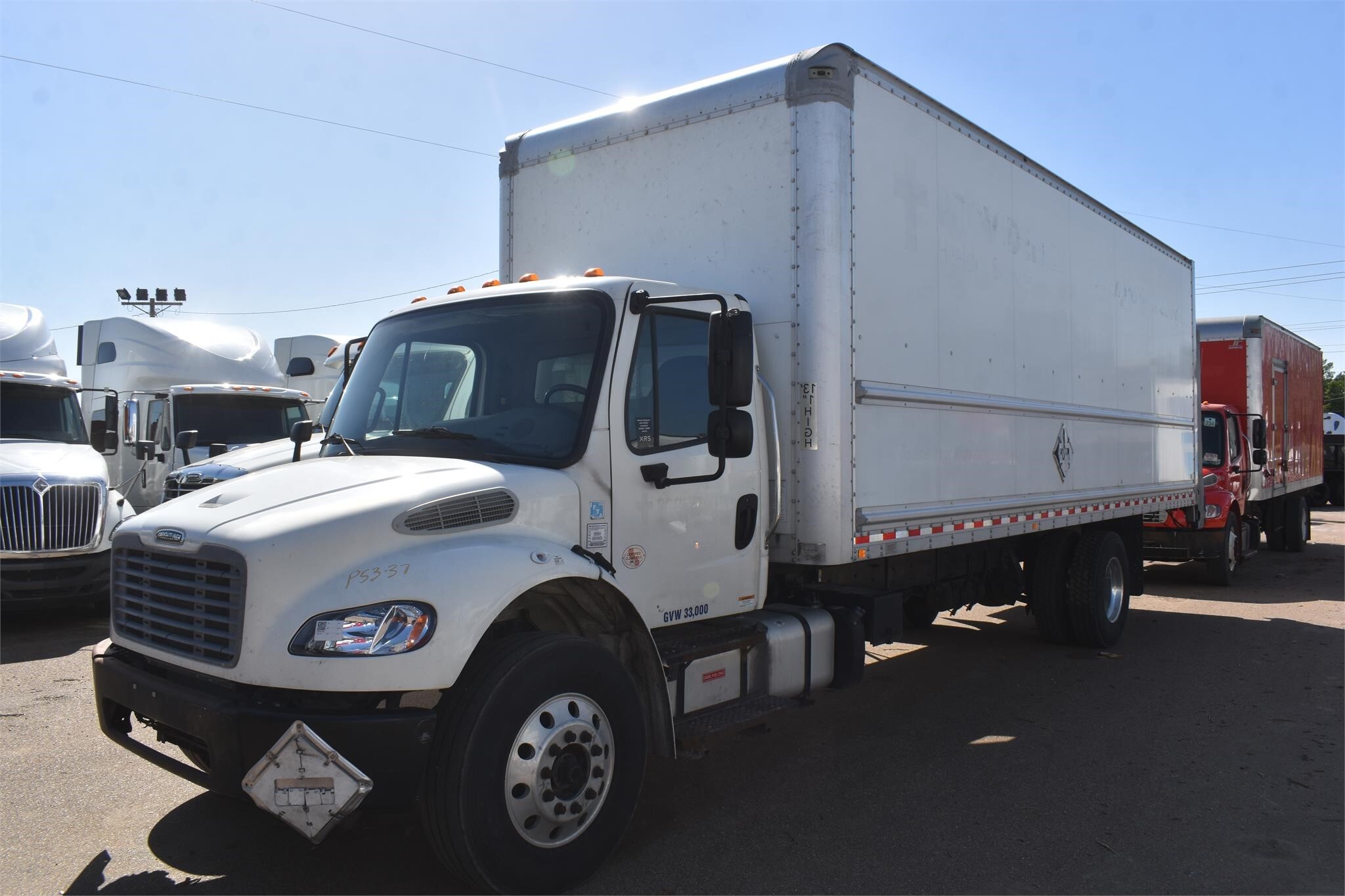 2016 FREIGHTLINER BUSINESS CLASS M2 106 in Covington, TN