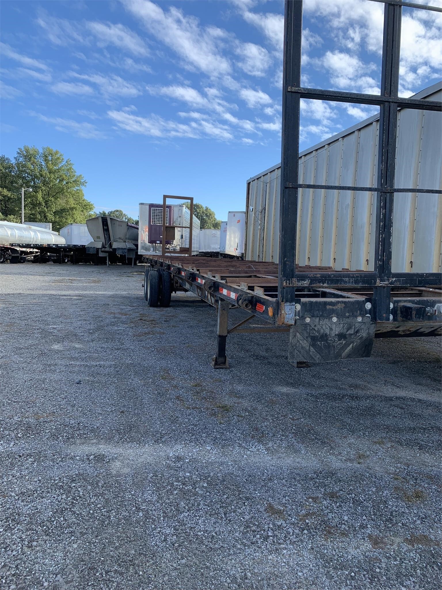 2012 WADE 45 FT CHICKEN COOP HAULER in Covington, TN