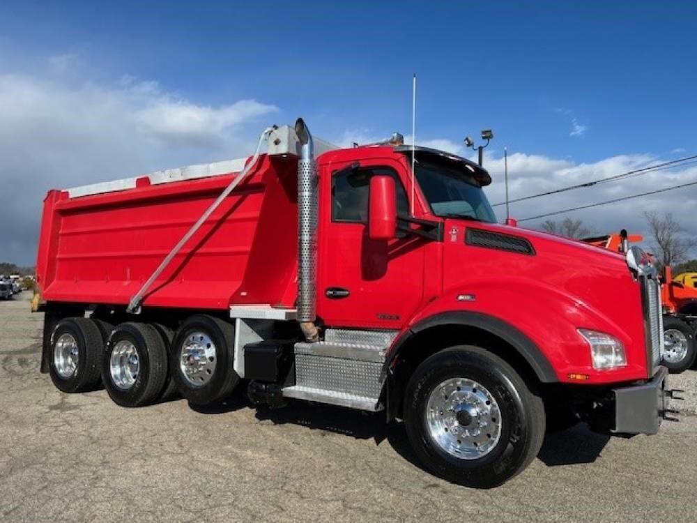 2020 KENWORTH T880 in Chatham, VA