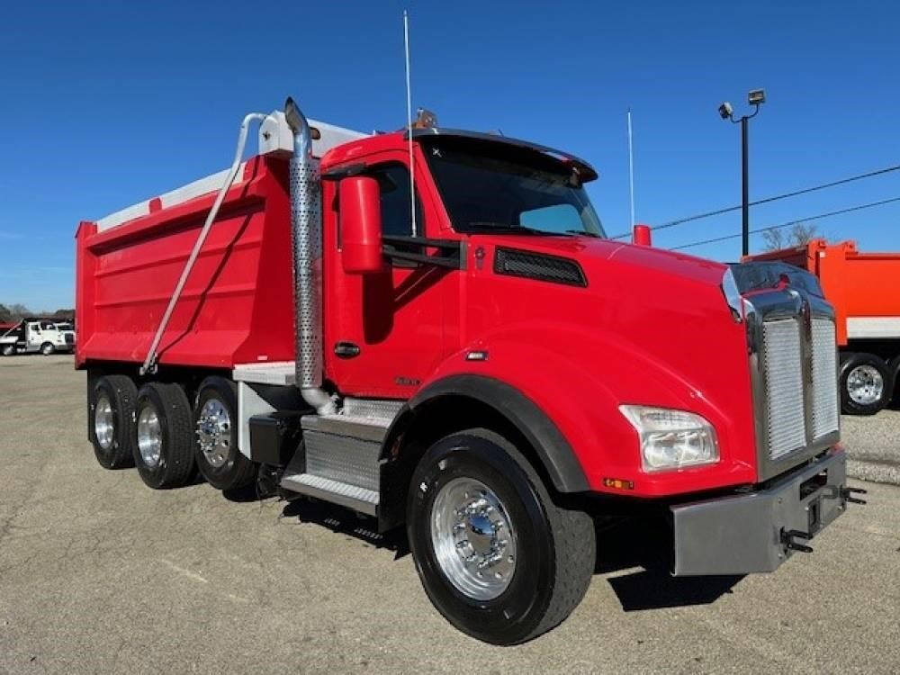2020 KENWORTH T880 in Chatham, VA