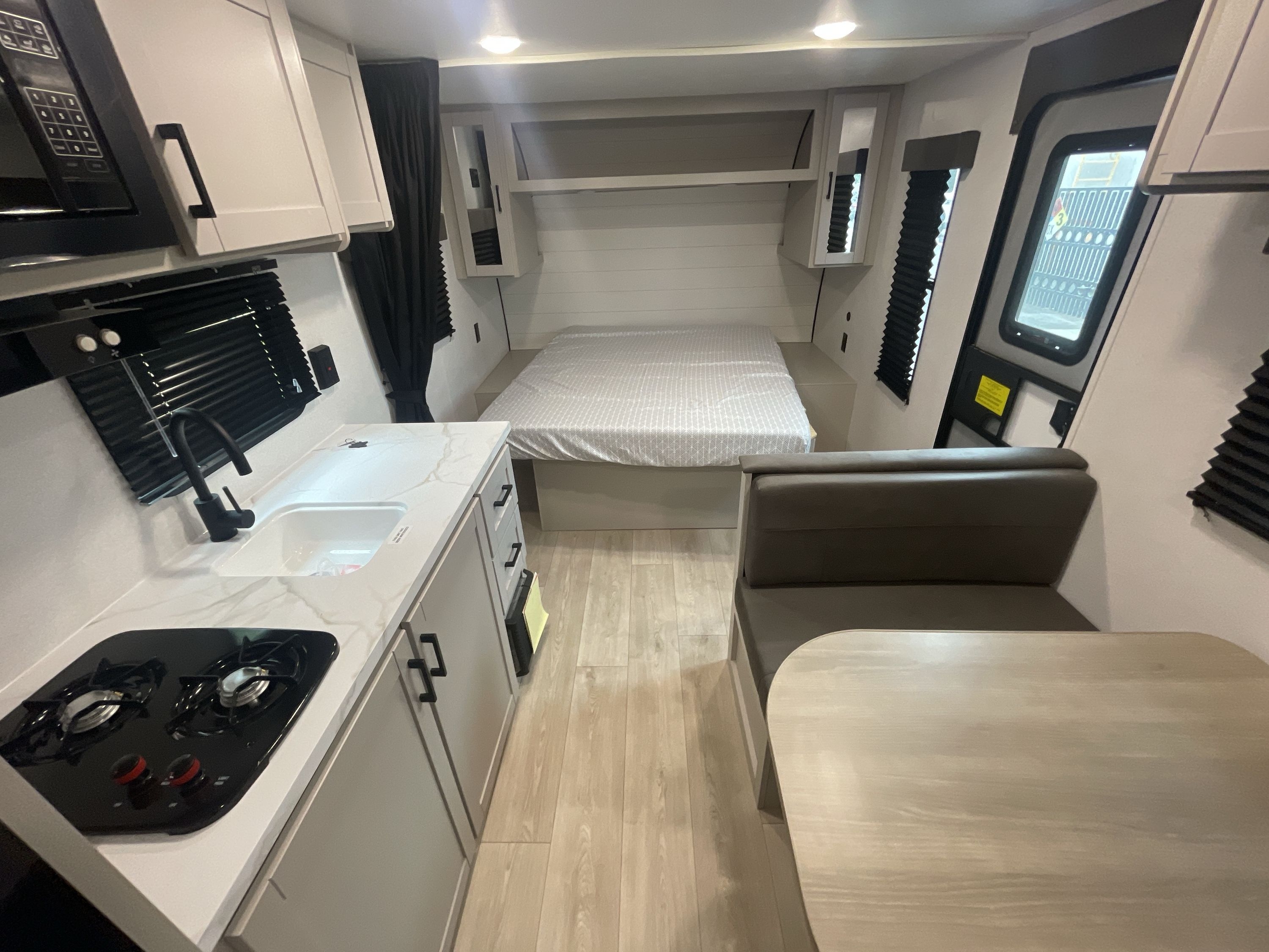 2027 Jayco JAY FLIGHT 175FQW in menifee CA