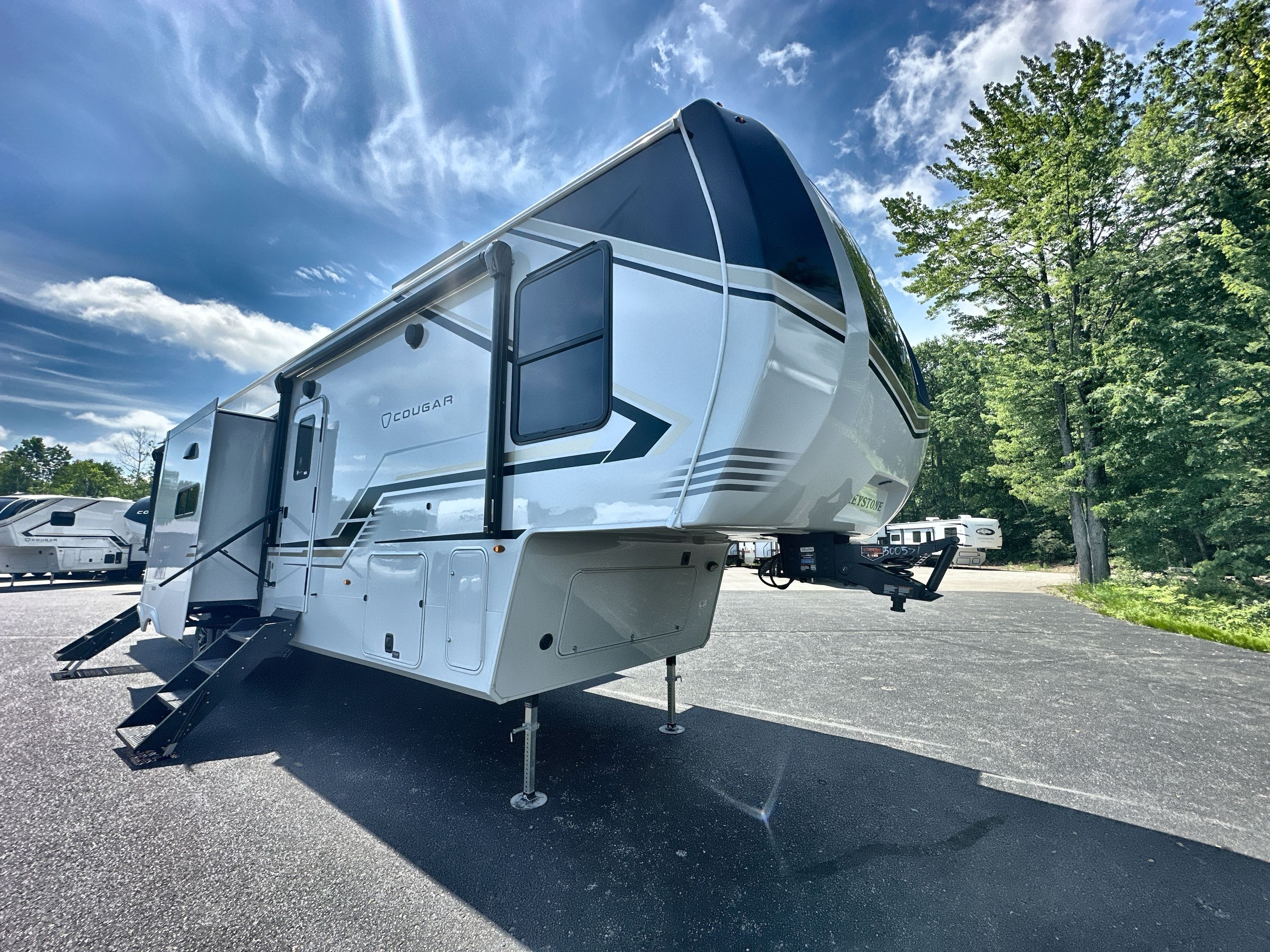 2027 Keystone COUGAR 364BHL in houghton lake MI