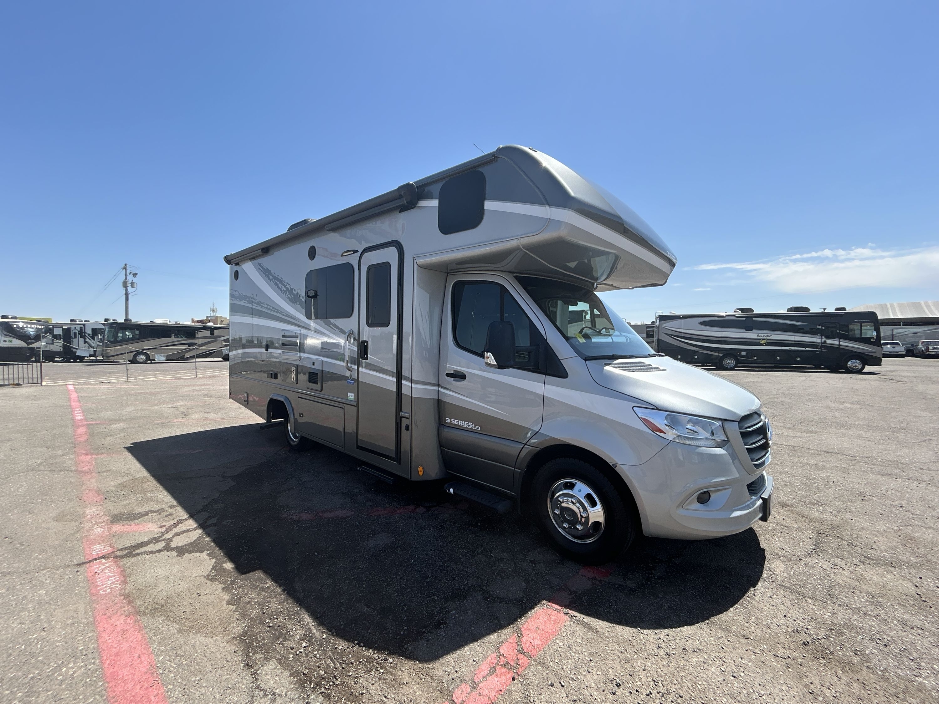 2023 Dynamax ISATA 3 24FW in el mirage AZ