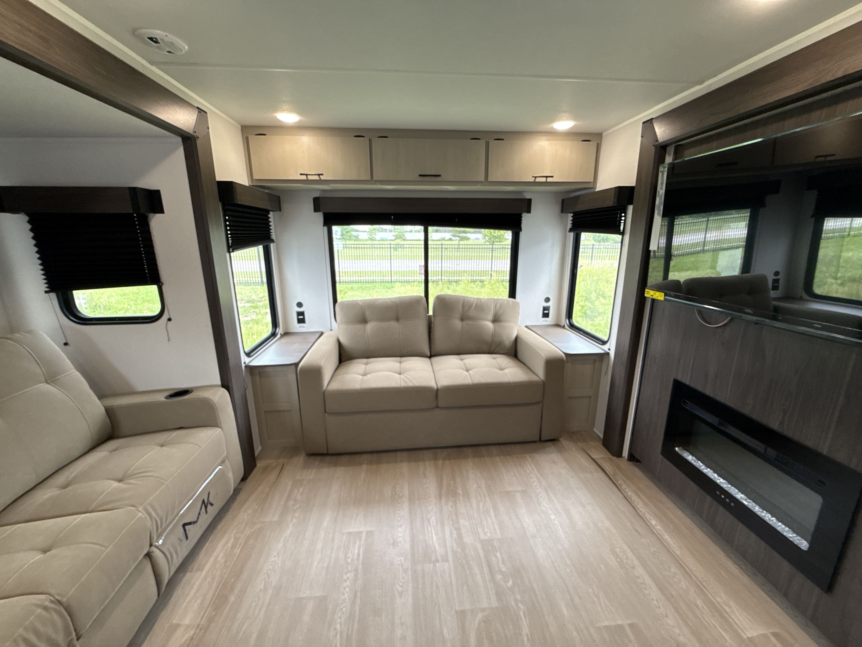 2027 Forest River ALPHA WOLF 28RLX in rossford OH