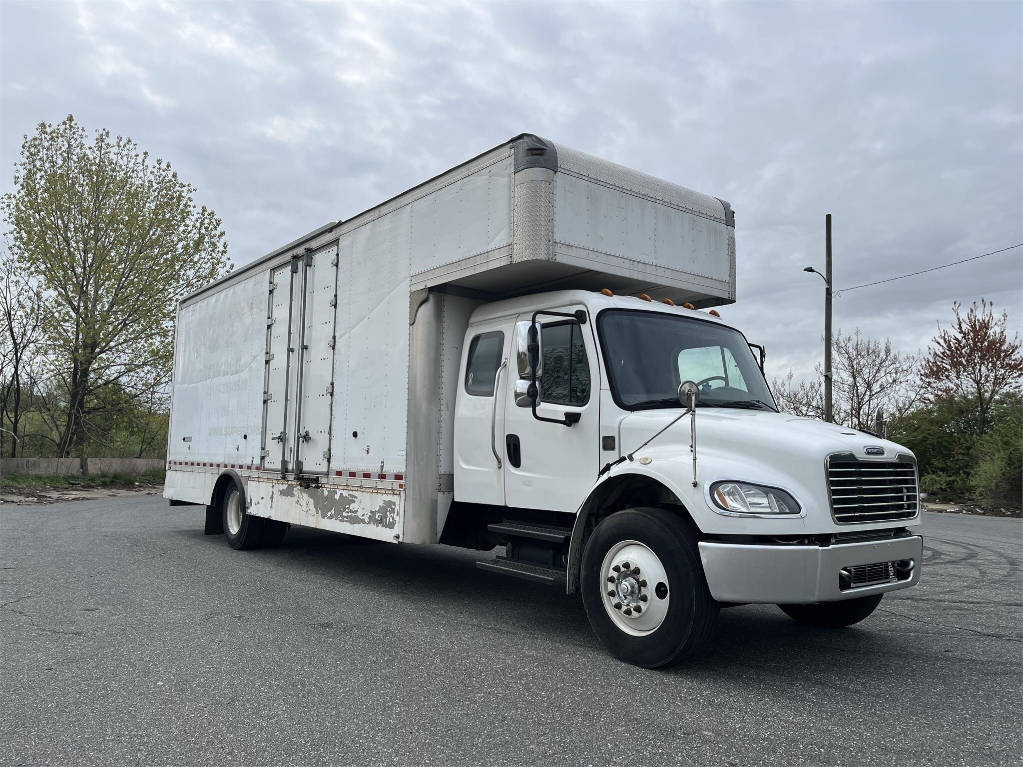 2016 FREIGHTLINER BUSINESS CLASS M2 106 in Philadelphia, PA