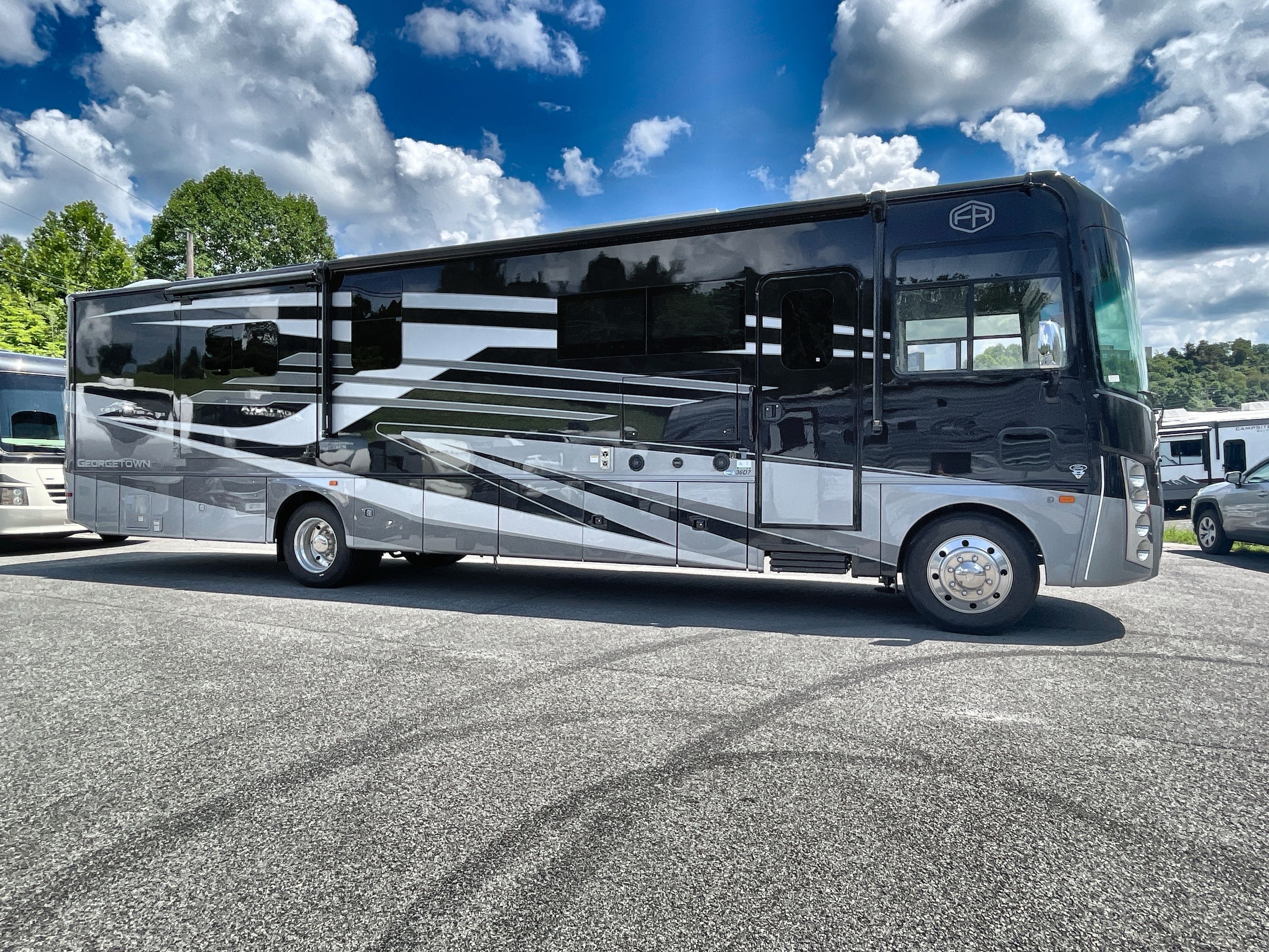 2027 Forest River GEORGETOWN 7 SERIES 36D 36D7 in fairmont WV