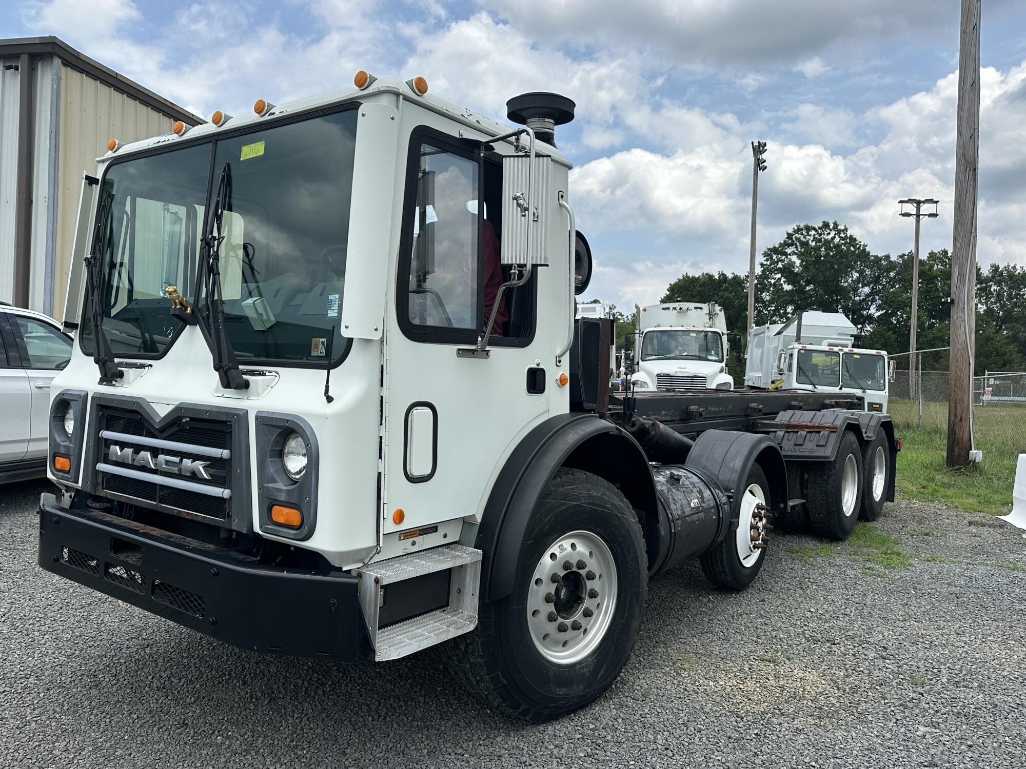 2008 MACK 600 in Bealeton, VA