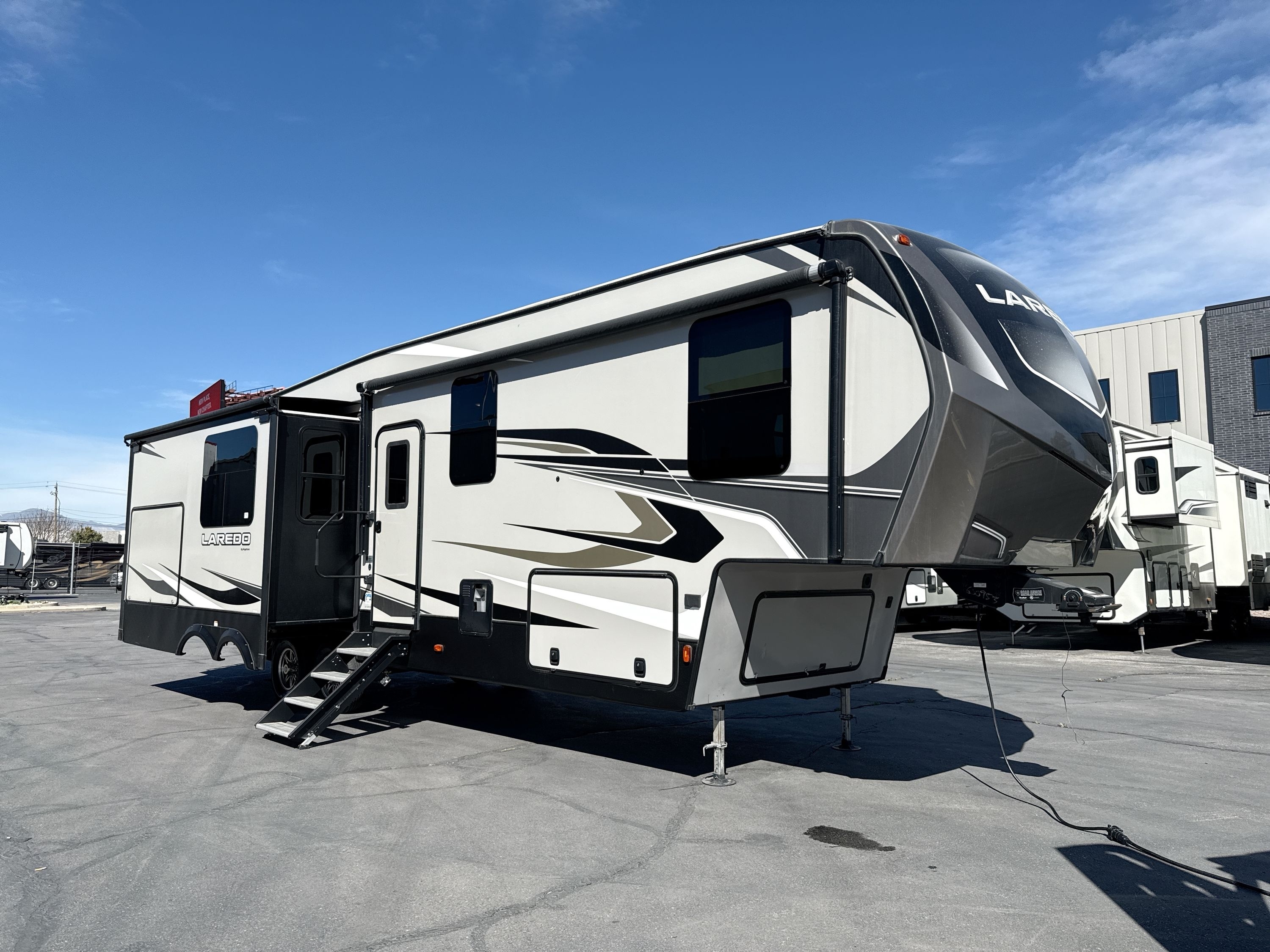 2020 Keystone LAREDO 325RL in kaysville UT