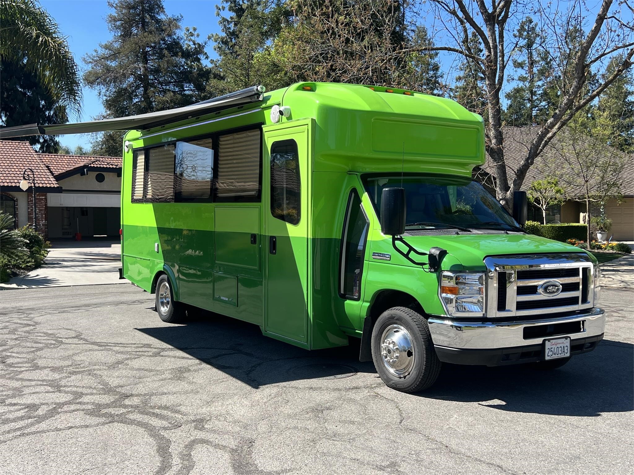 2018 FORD ECONOLINE in Cartersville, GA