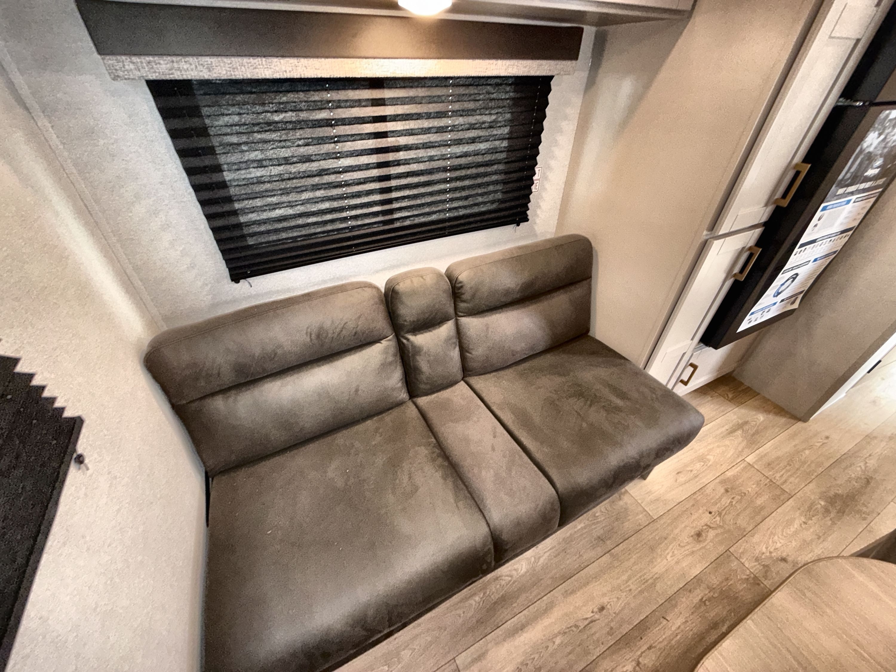 2027 Jayco JAY FLIGHT 210QBW in bakersfield CA
