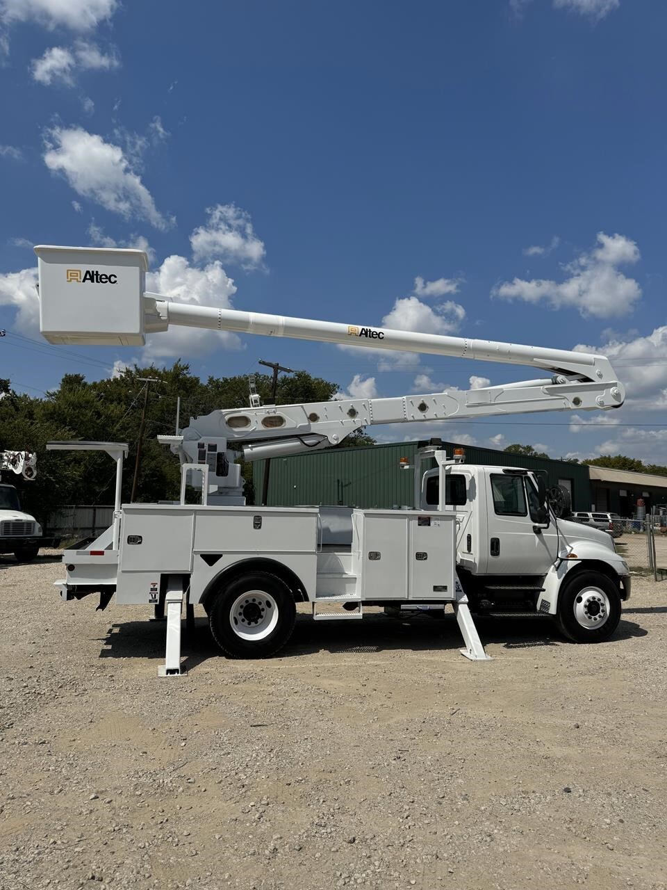 2013 INTERNATIONAL AA55E in Mineral Wells, TX