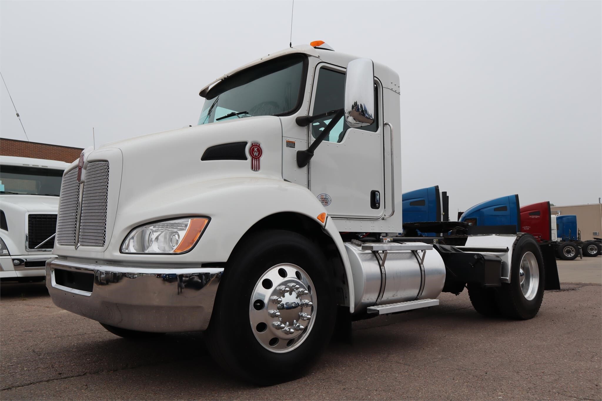 2017 KENWORTH T370 in Sioux Falls, SD