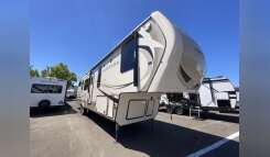 2019 Keystone MONTANA 3790RD RV