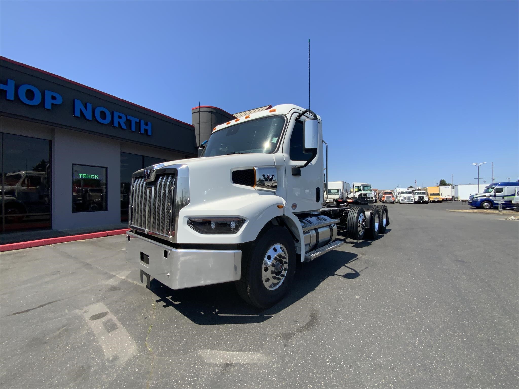 2025 WESTERN STAR 47X in Auburn, WA