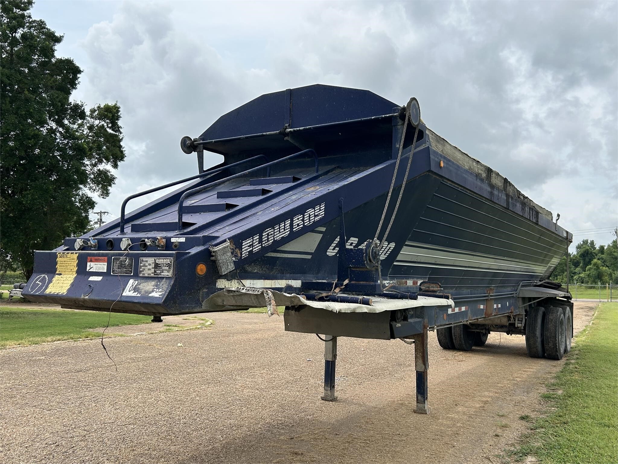 1999 FLOW BOY 42 FT BELT TRAILER in Covington, TN