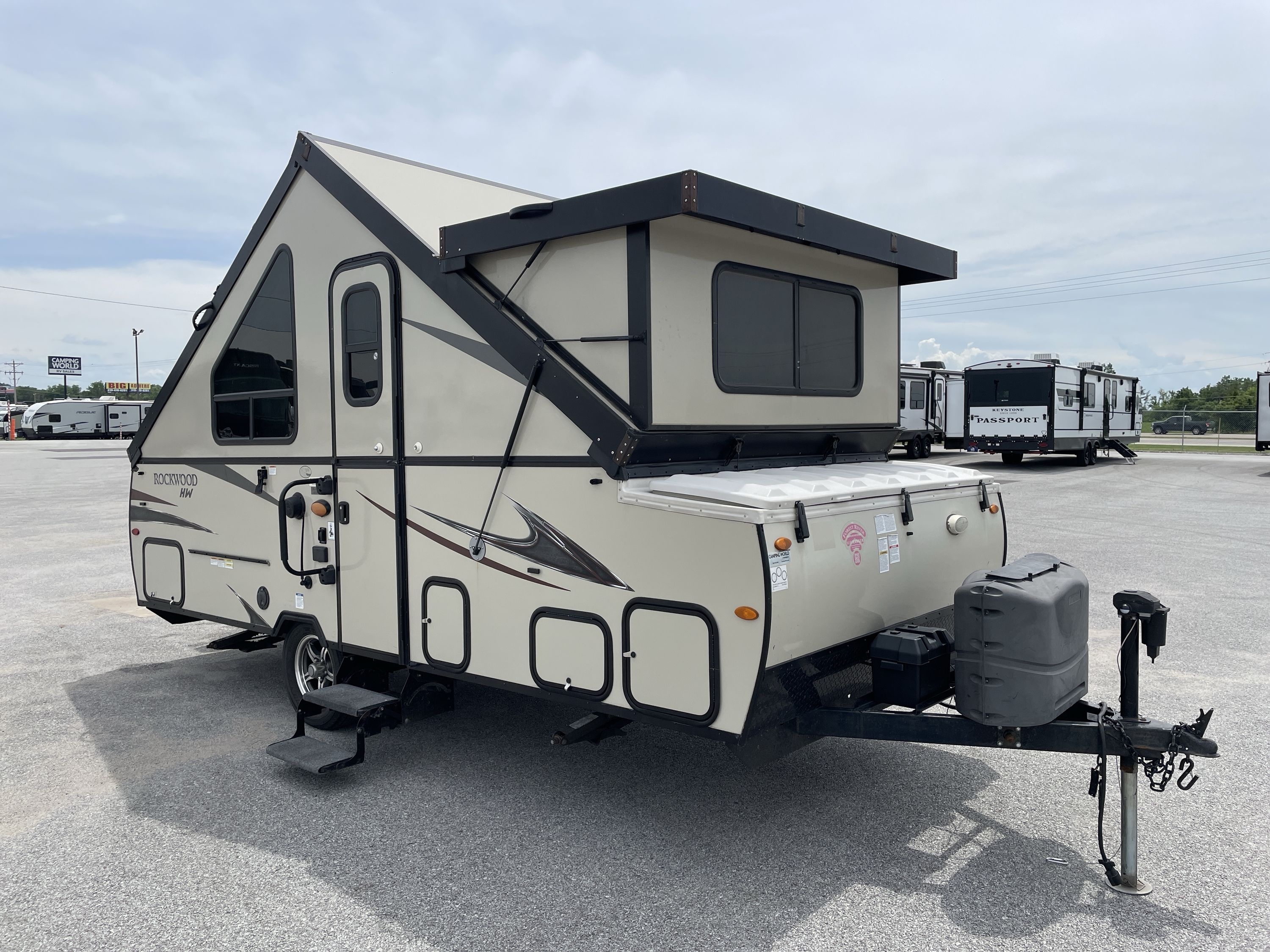 2018 Forest River ROCKWOOD HARD SIDE A213HW RV