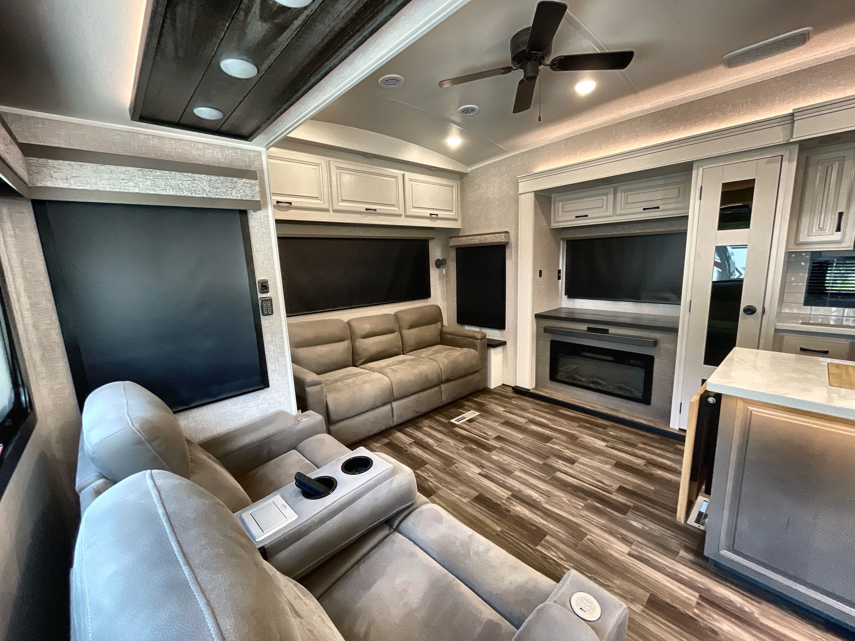 2024 Jayco NORTH POINT 377RLBH in kissimmee FL