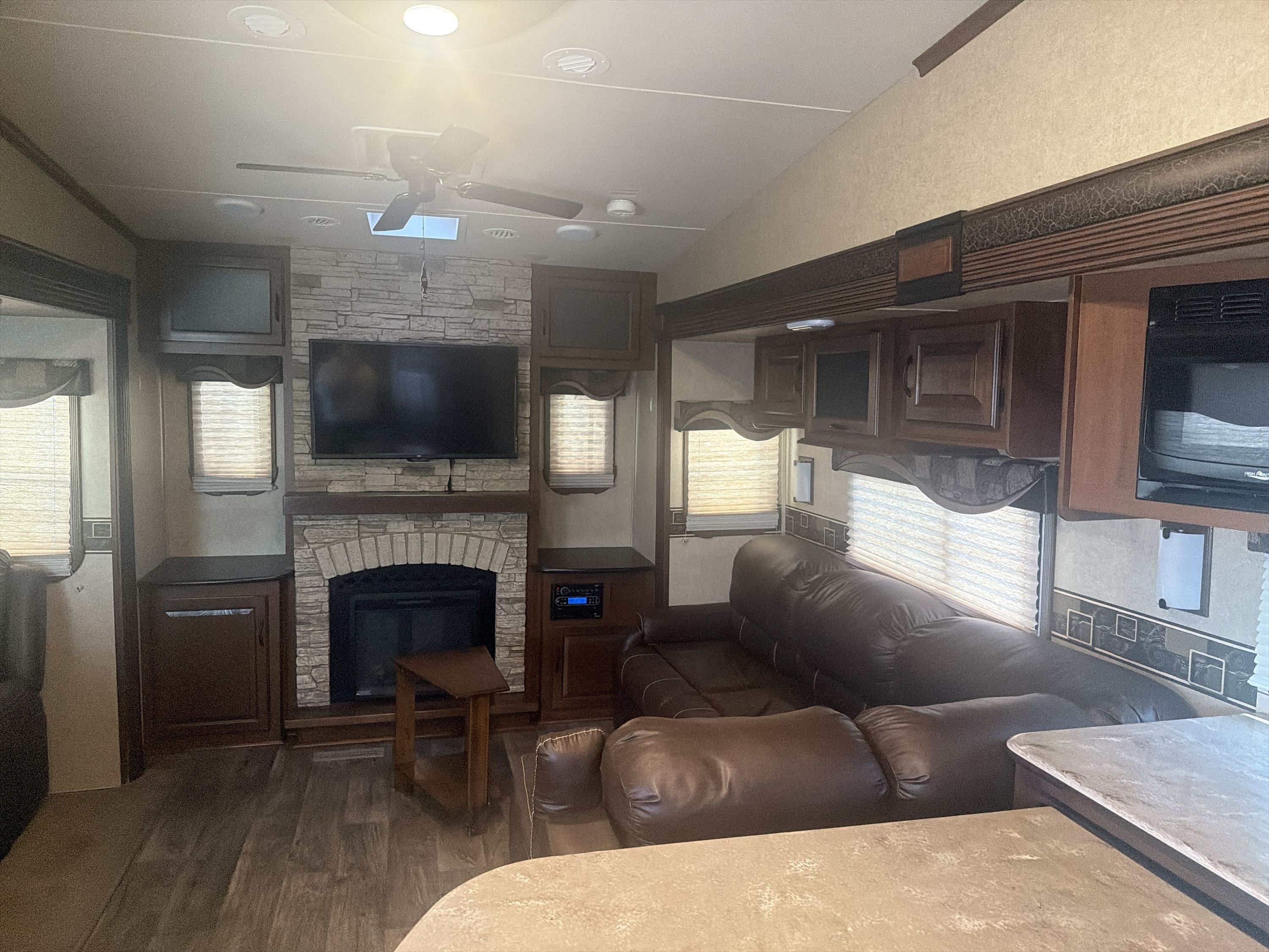 2015 Jayco EAGLE 33.5RETS in rossford OH