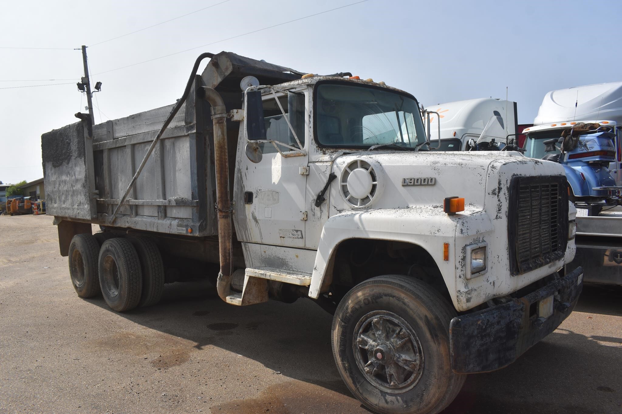 1994 FORD L9000 in Covington, TN