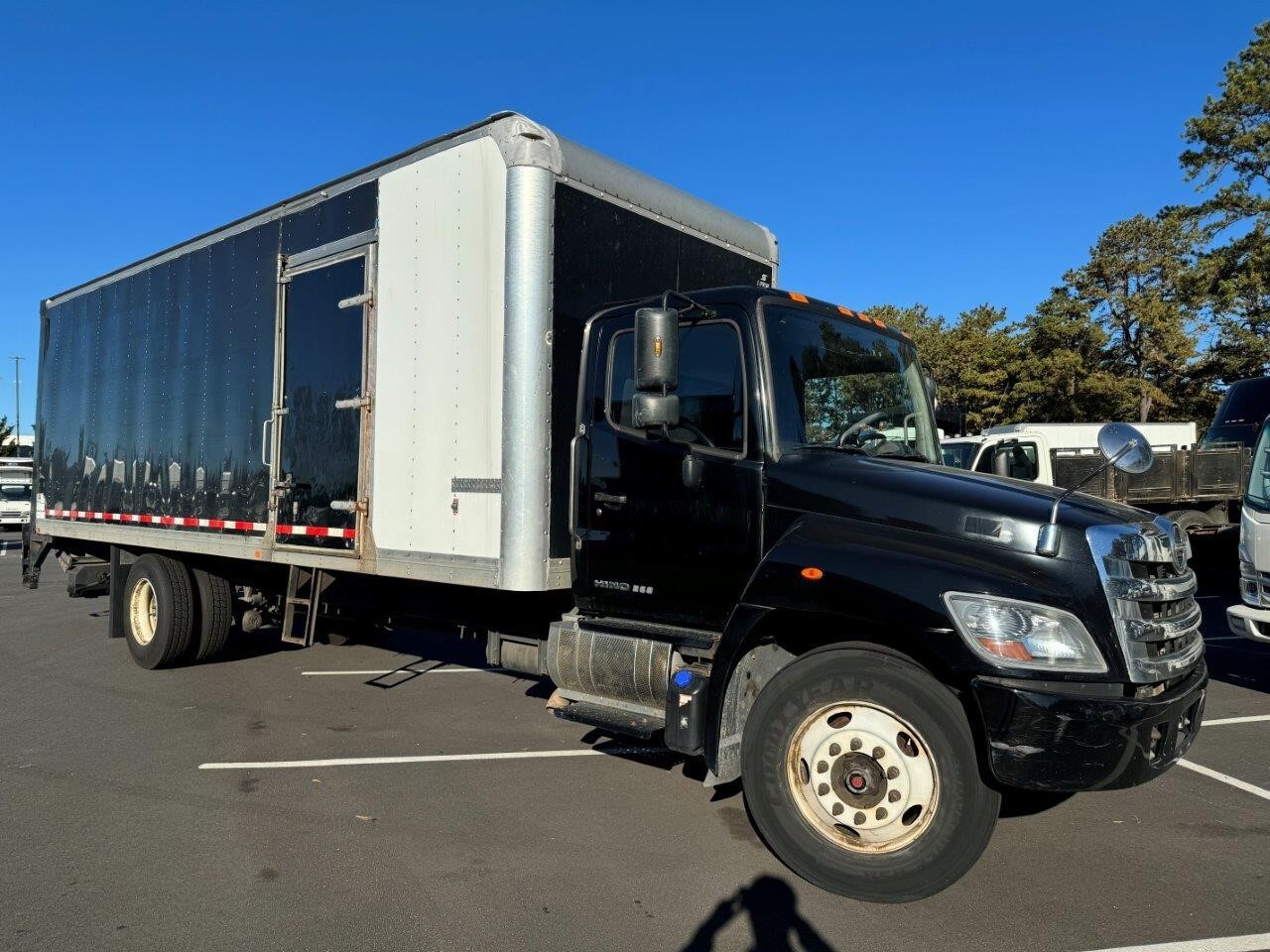 2019 HINO 268A in Jamaica, NY