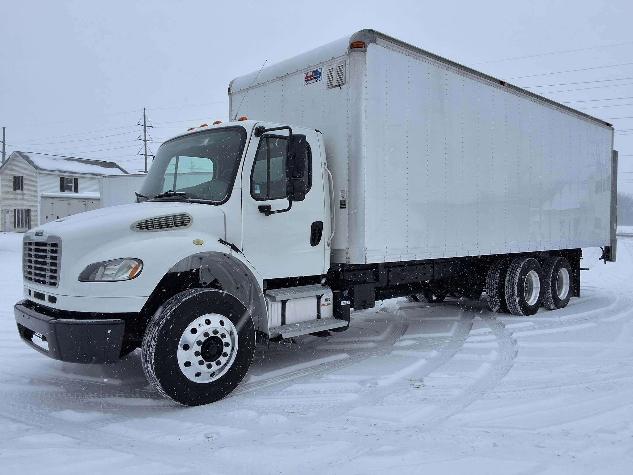 2019 FREIGHTLINER BUSINESS CLASS M2 106 in Fort Wayne, IN