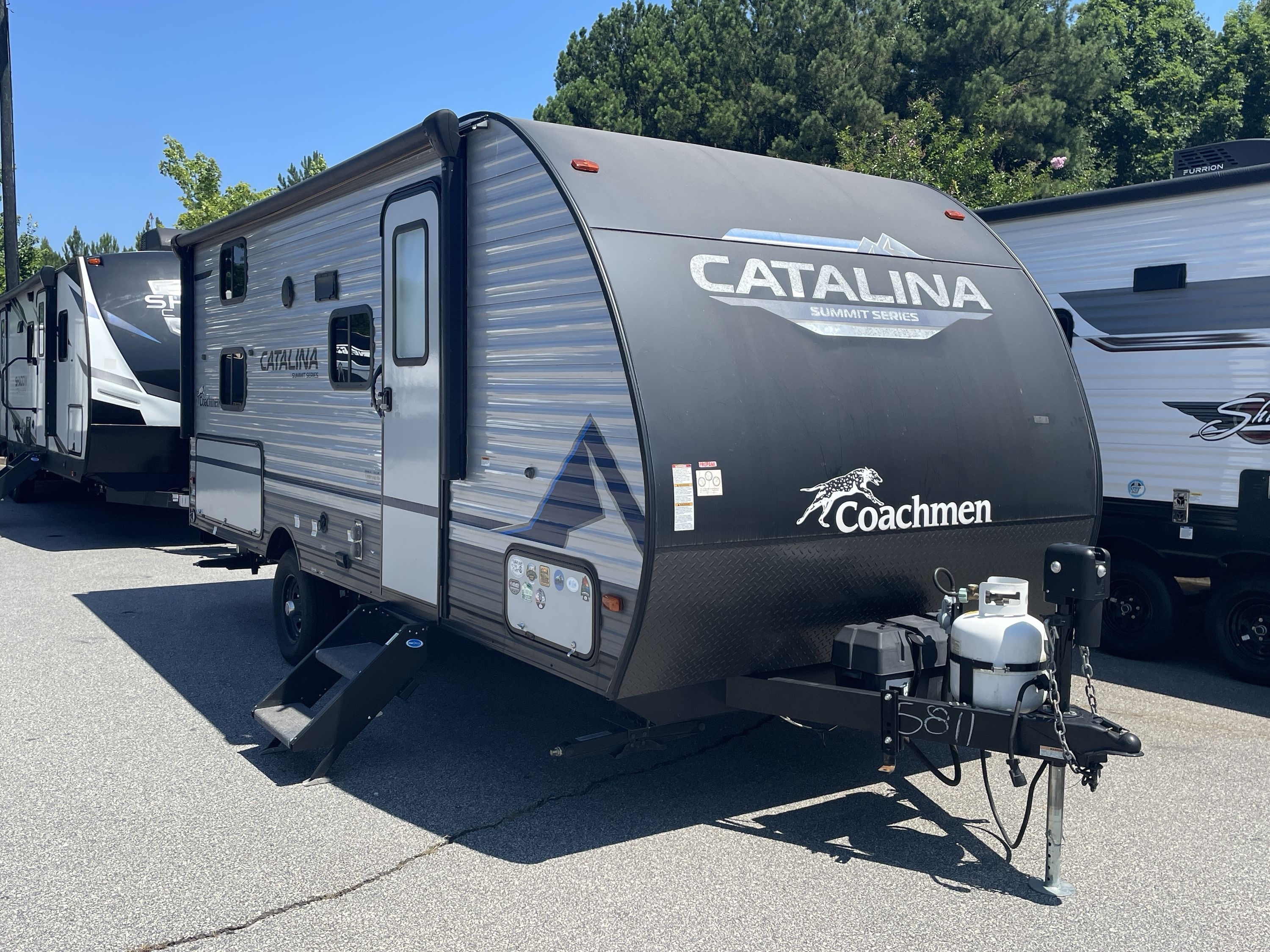 2023 Coachmen CATALINA SUMMIT 184BHS RV