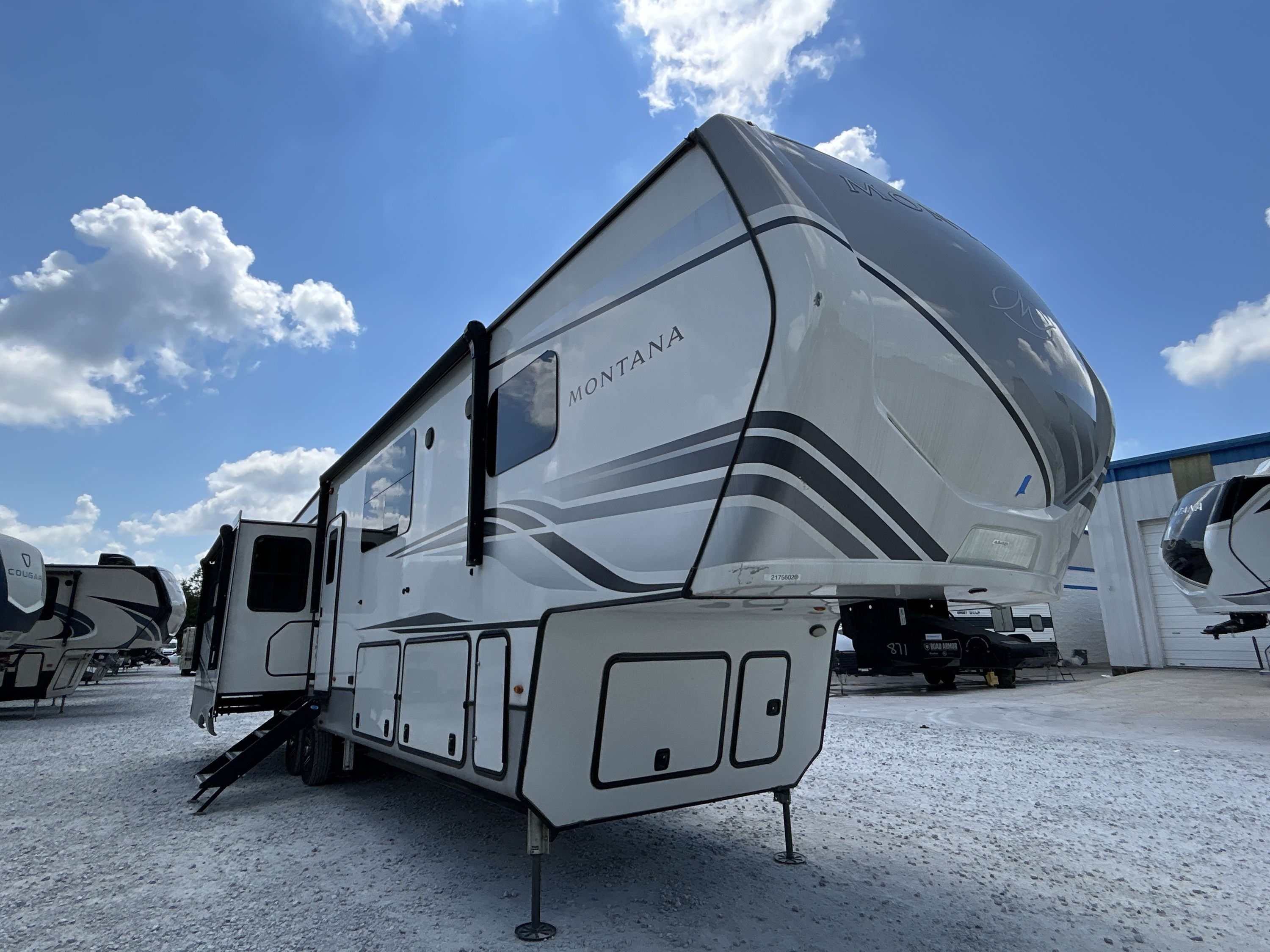 2023 Keystone MONTANA 3857BR RV