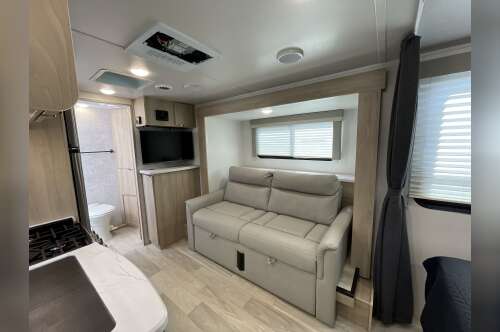 2024 Winnebago MICRO MINNIE 2108FBS in spartanburg SC