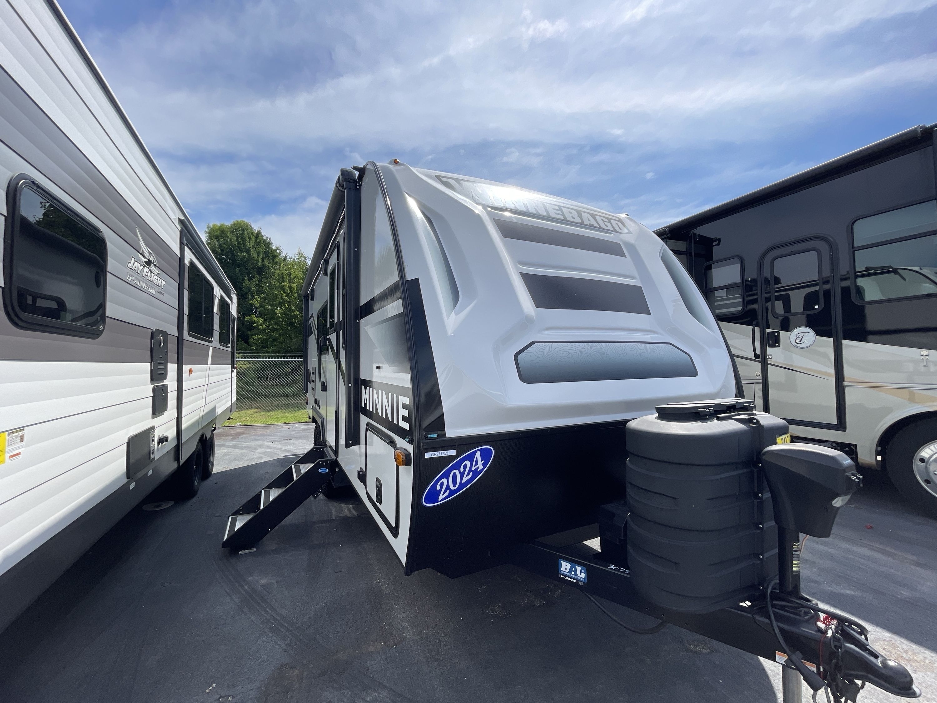 2024 Winnebago MICRO MINNIE 2108FBS in spartanburg SC