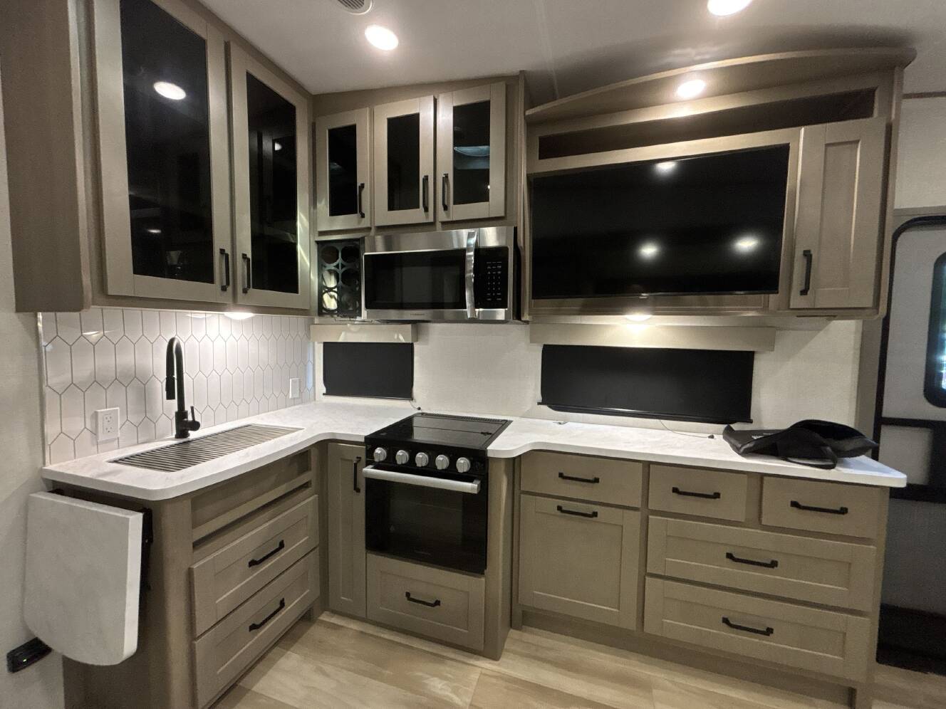 A photo of this 2025 Grand Design REFLECTION 150 SERIES 260RD