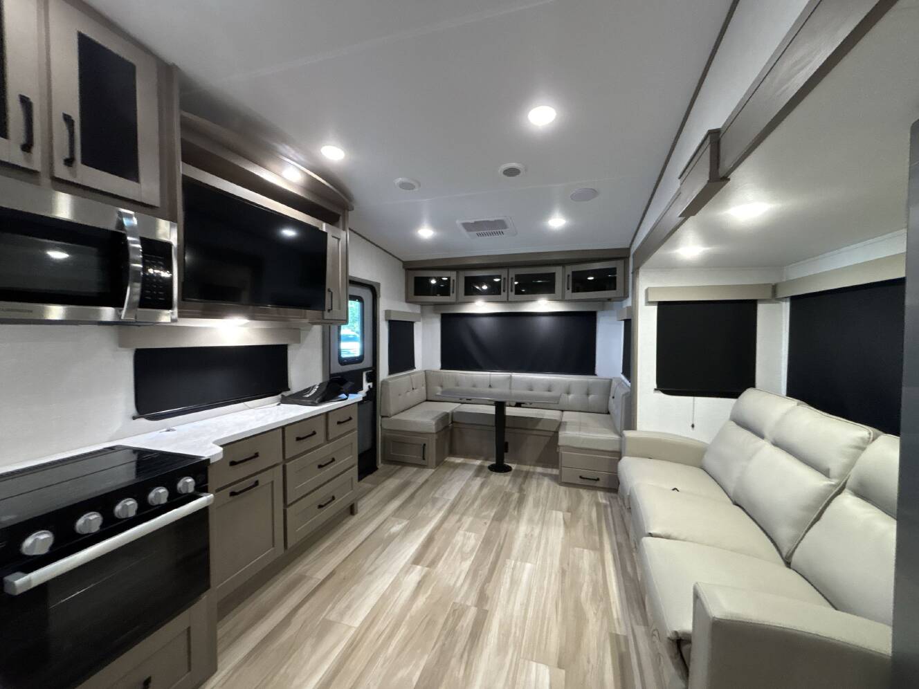 A photo of this 2025 Grand Design REFLECTION 150 SERIES 260RD