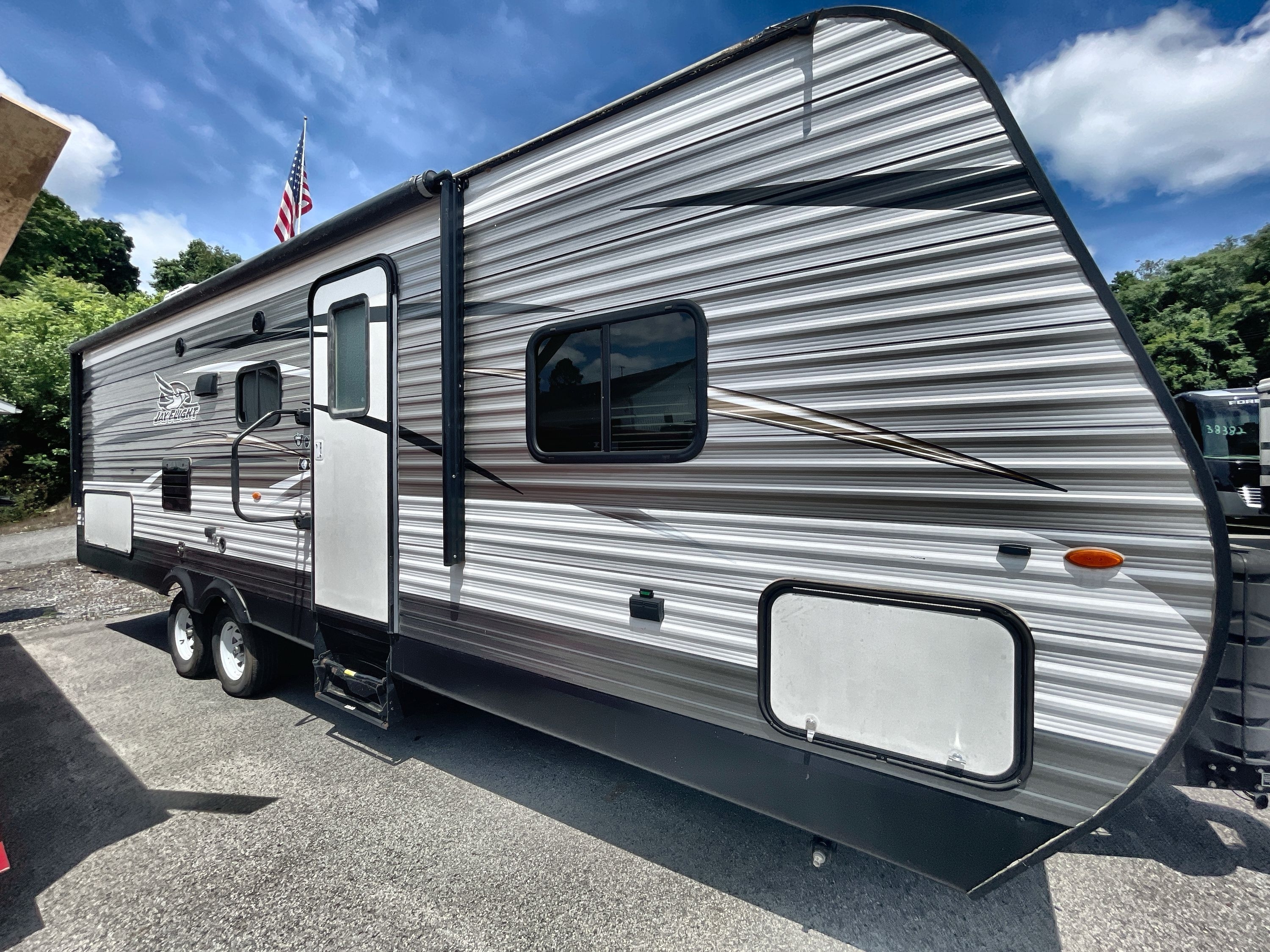 2017 Jayco JAY FLIGHT 27BHS in fairmont WV