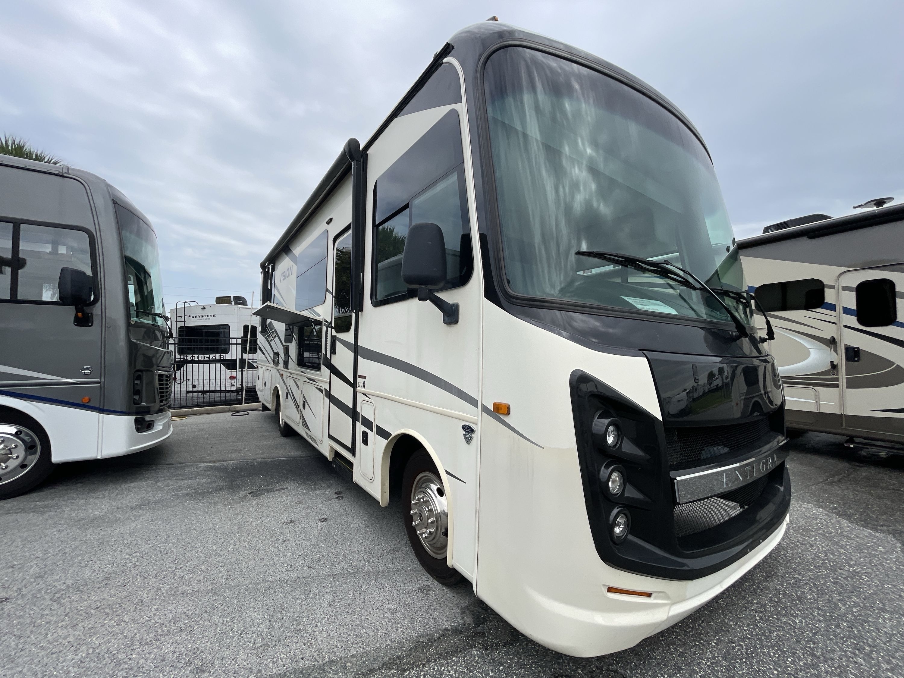 2023 Entegra Coach VISION 27A RV