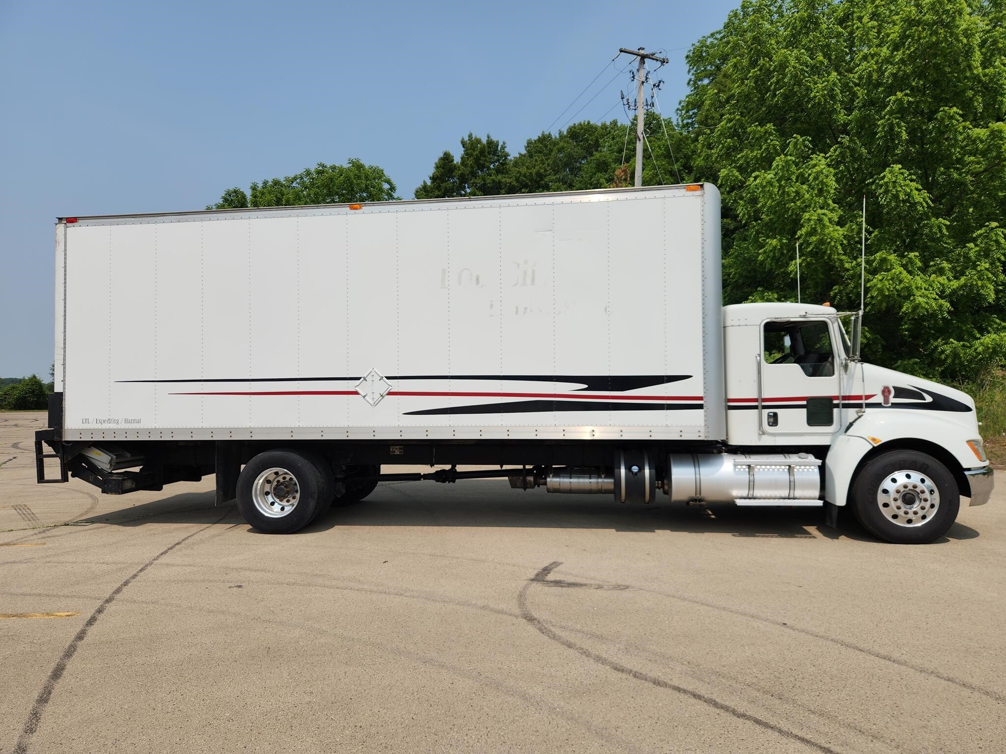 2016 KENWORTH T370 in Dubuque, IA