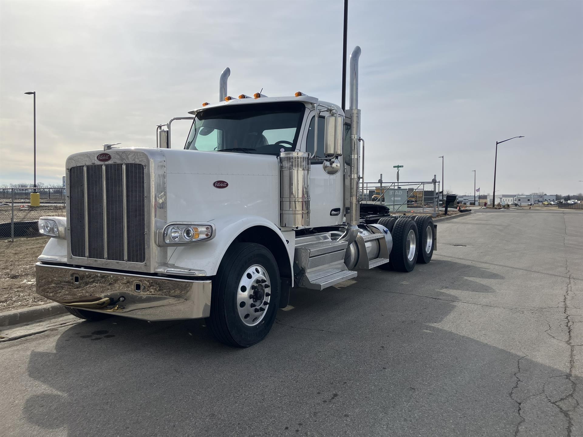 2027 Peterbilt 589 in Stewartville, MN