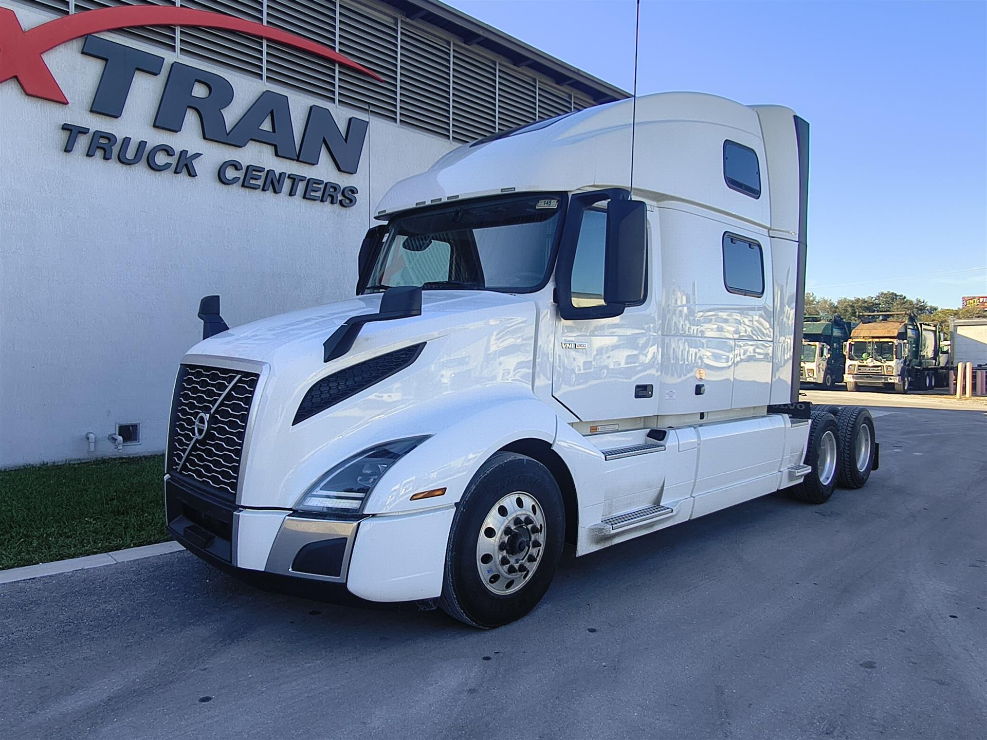 2024 Volvo VNL64T860 in Fort Lauderdale, FL