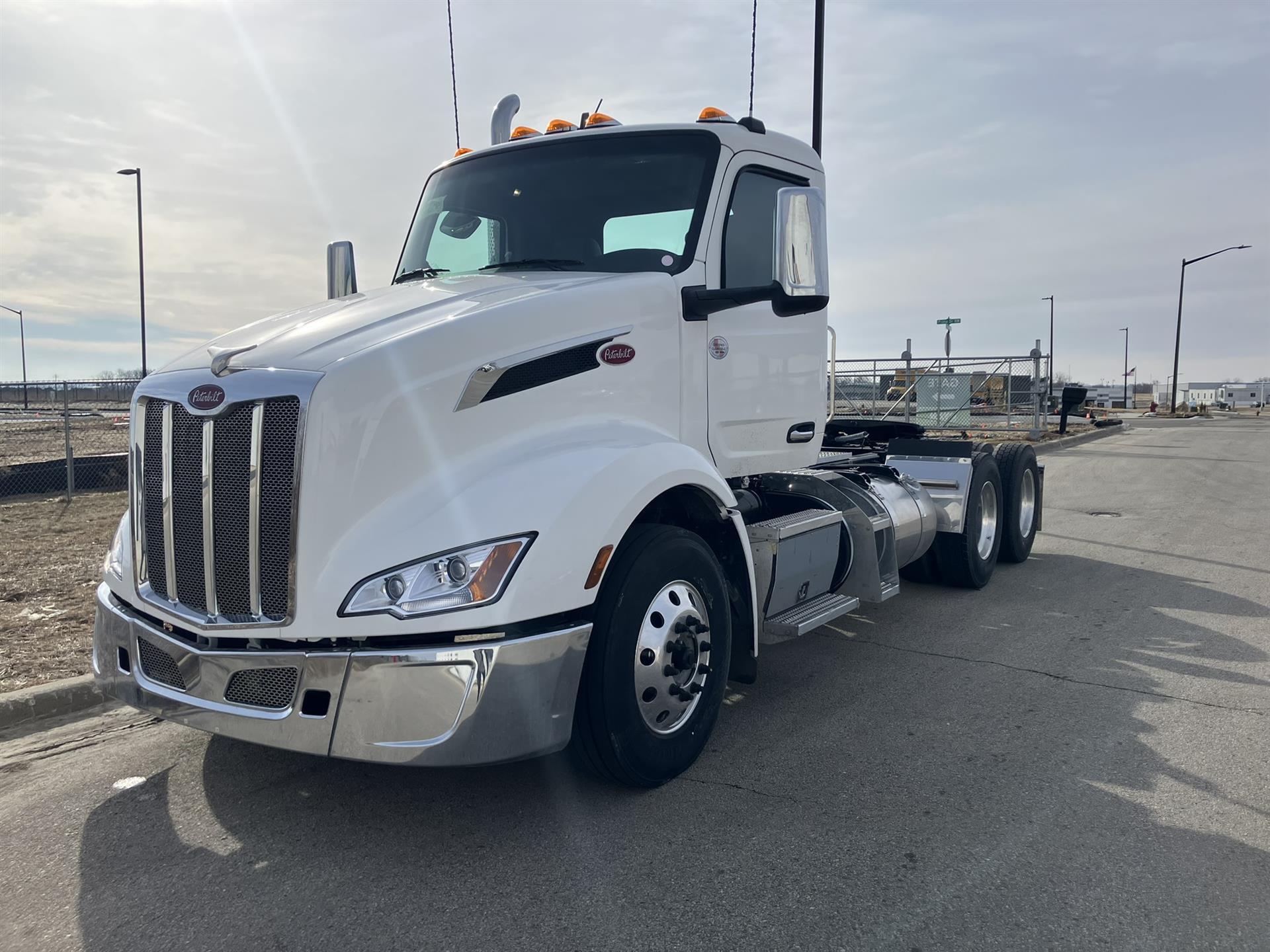 2027 PETERBILT 579 in Stewartville, MN