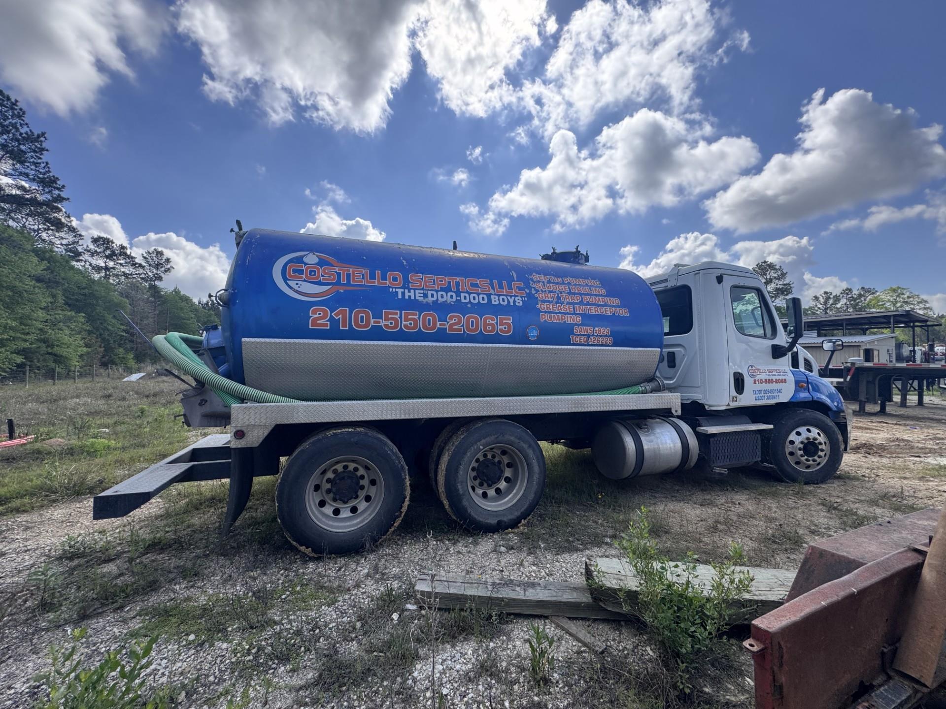 2014 FREIGHTLINER CASCADIA 113 in Saint Augustine, FL
