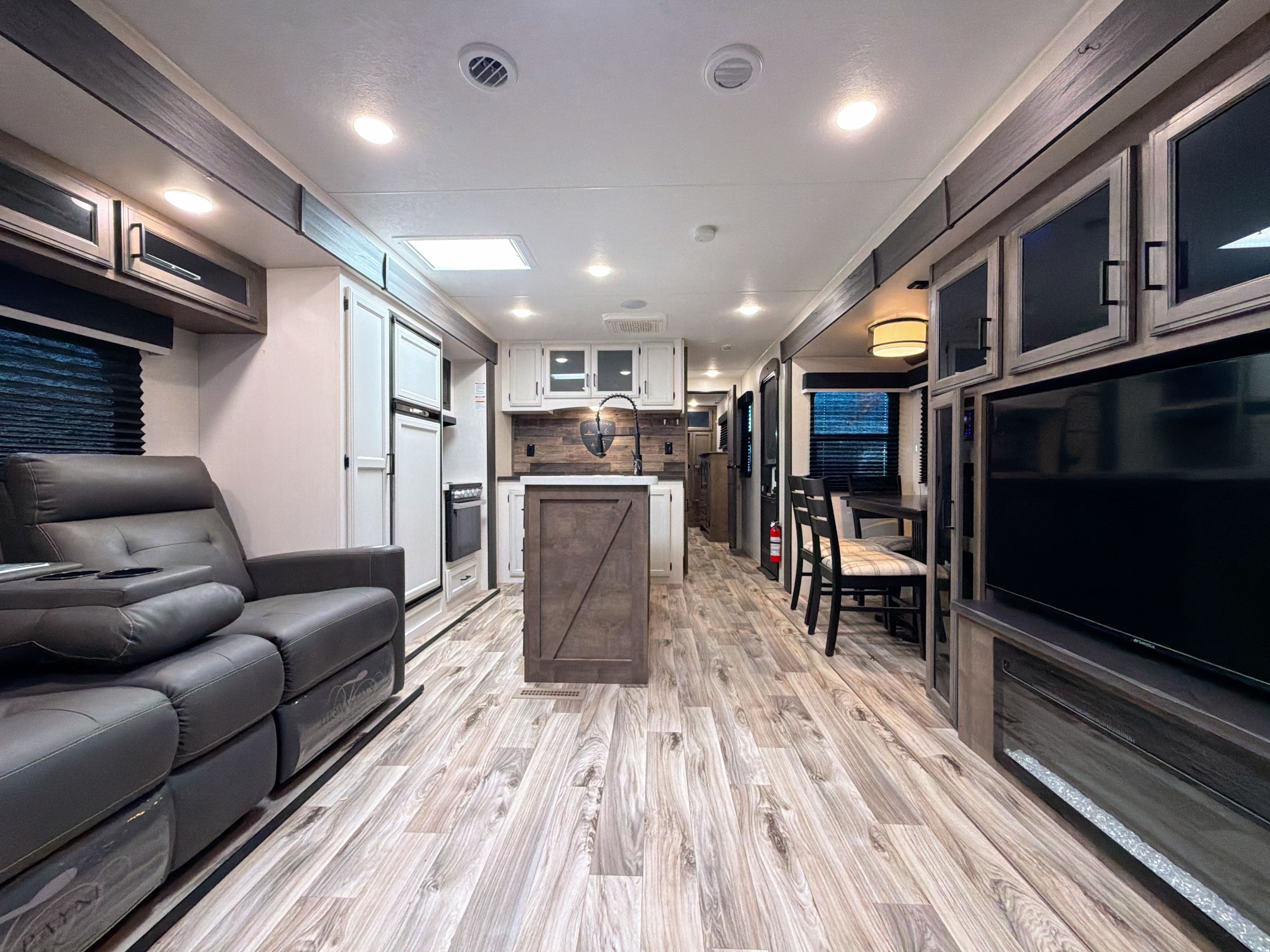 2023 Venture Rv SPORTTREK TOURING EDITION 343VIK STT343VIK in longmont CO