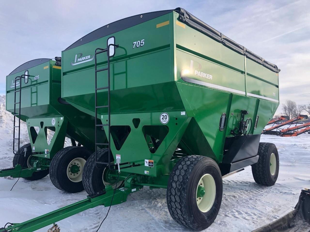 2023 PARKER 705 in Lu Verne, IA